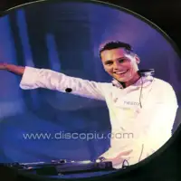 tiesto-don-t-ditch_image_2
