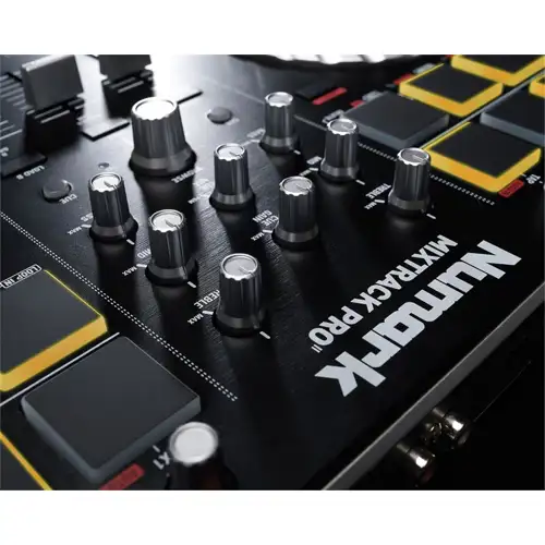 numark-mixtrack-pro-ii_medium_image_5