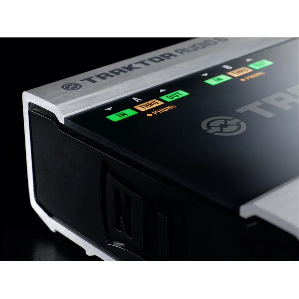 Amazon.com: Native Instruments Traktor Scratch A6 : Musical