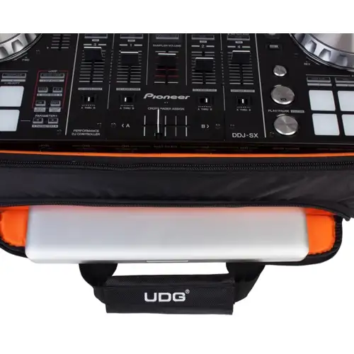 udg-ultimate-midi-controller-backpack-large-blackorange-inside_medium_image_4