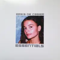 erika-de-casier-essentials