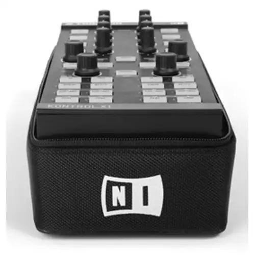 native-instruments-traktor-kontrol-x1-f1-bag_medium_image_4