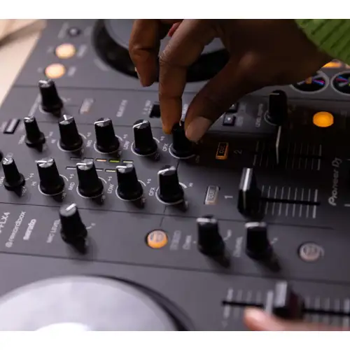 pioneer-dj-ddj-flx4_medium_image_7