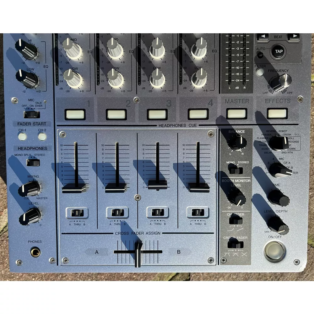 Pioneer DJM-700 DJミキサー Amazon | Pioneer DJミキサー ブラック DJM-700-K | DJミキサー